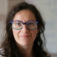 Il y a 3 ans et demi, j'ai pris une décision que beaucoup trouvent folle :  ➡️ J'ai quitté mon job pour me lancer en indépendant dans le recrutement.  Pas de chômage.