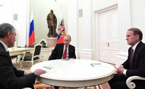 Виктор медведчук‏ @medvedchukvv 19 ч19 часов назад. Zheny Viktora Medvedchuka Deti Semya Politika I Pravda Li Chto On Kum Putina Zheny Politikov Biznesmenov Ego Zhena Zheny Znamenitostej