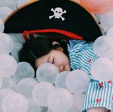 Pin Oleh P S Y C T H E S I A Di Wang Yiren Foto Diri Sendiri Gadis Cantik Tidur