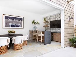 Large outdoor patio wall decorations. 15 Outdoor Wall Decor Ideas