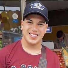 Dani pide que Sigamos rezando por Thiago Medina 🙏