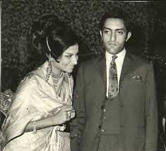 Bollywood S Affair With Cricket Young Sharmila Tagore And Mansoor Sharmila Tagore Bollywood Kareena Kapoor Wedding