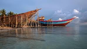 Kebanyakannya kerajaan maritim terletak di persisiran pantai dan muara sungai kerana ia utamanya berasaskan kegiatan perdagangan laut dan menjalankan kegiatan perdagangan. Mengenal Lebih Jauh Budaya Maritim Indonesia Kolom Tempo Co