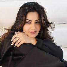 Leyla Akbari (@le____y____la3015) • Threads, Say more