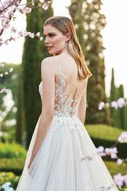 Spezielle designs und hohe qualität der hochzeitskleid online zum verkauf. Stil 44183 Brautkleid Mit Halbtransparentem Oberteil Mit Tiefem Ausschnitt Und Stufenrock Sincerity Bridal