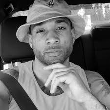 Aj Riley's Instagram, Twitter & Facebook