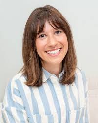 Rachel Painter's Instagram, Twitter & Facebook