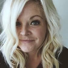 Betsy Morris (@ecbmorris)