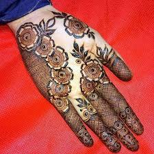 Panel kayu keras misalnya bisa menjadi permukaan yang sangat baik untuk berkreasi. 19 Lukisan Tangan Ideas Latest Mehndi Designs Mehndi Designs For Hands Henna Designs