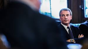Domaine michel et stephane ogier. Stephane Moreau Se Fait Saisir 8 Millions D Euros L Echo