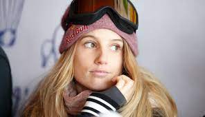 Gasser qualified for the 2014 winter olympics and. Anna Gasser Plotzlich Stand Die Welt Still News At