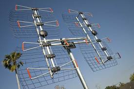 Antennas Direct Db8e Ultra Long Range Antenna Review Long Range Tv Antenna Diy Tv Antenna Antennas