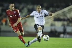 He had represented france until under twenty ones but chose to play for algeria. Feghouli Real Madrid Favorit Republika Online