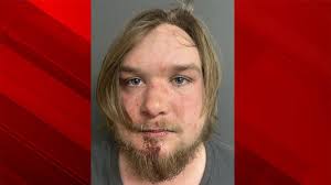 How this airport shoe shine company sells people more what is written