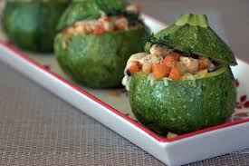 Recette Courgettes Farcies Au Poulet Recette En 2020 Courgettes Farcies Courgettes Farcies Au Poulet Recette Courgette Farcie