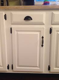 Pin By Amber Stuever Aldrich On Home And Garden Painting Oak Cabinets Oak Cabinets Oak Cupboard
