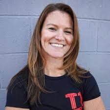 Courtney Earp's Instagram, Twitter & Facebook