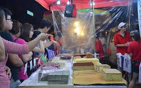 Apalagi kalau kamu datang ke pasar malam bareng gebetan atau pacar, permainan pasar malam satu ini cocok banget deh buat kamu coba! Top 5 Night Markets To Visit In Klang Valley Propsocial