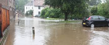 Volgens meteo limburg is er sinds dinsdag in het gebied tussen valkenburg, margraten en heerlen, kerkrade maar liefst 150 tot lokaal 200 millimeter regen gevallen. Wqjsinandlwxem