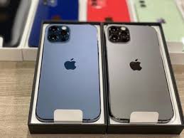 The iphone 12 and iphone 12 pro arrived last month in a range of color options, with entirely new hues available on both devices, as well as some popular classics. New Photos Offer Better Look At Iphone 12 Color Options Macrumors