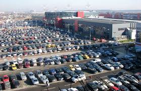 Pe aceasi tema poliţiştii din bucureşti au indisponibilizat 12 camioane cu mărfuri contrafăcute, după controlul de amploare făcut la complexul europa. Dragonul Rosu Bucuresti Adresa