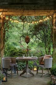 These Dreamy Patios Will Give You Lots Of Inspiration For Decorating Your Own Outdoor Spaces From Beautiful Plants And Outdoor Rooms Backyard Backyard Patio