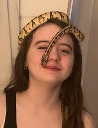 We're getting more and more comfortable with each other. Every day, 10 to  15 minutes, little longer each time. She's getting into her calm/curious  state quicker every time. I am falling in