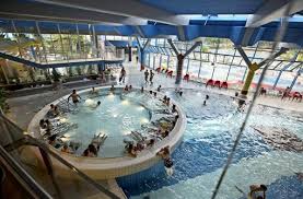 Mineralbader Stuttgart Auf Der Suche Nach Den Jungeren Badegasten Stuttgart Stuttgarter Nachrichten