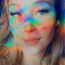 Linda Nowinski's Instagram, Twitter & Facebook