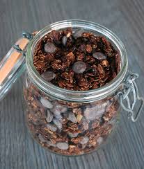 Granola Chocolat Noir Coco Et Graines De Chia Recette Granola Maison Recettes Granola Graines De Chia