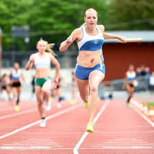 We would like to show you a description here but the site won't allow us. Moa Hjelmer Kolla Pa Den Har Superatleten Kanske Inte Riktigt Ser Ut Som En Atlet Borde Vad Ar For Konstigt Med Hennes Mage Vad Haller Brosten Pa Med Vart