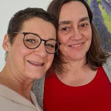 Es gibt Begegnungen, die etwas in dir freilegen, das lange gewartet hat. Am  Freitag sagte Sandra Mantz einen Satz, der mich in einer Klarheit getroffen  hat, wie ich sie selten erlebt habe.