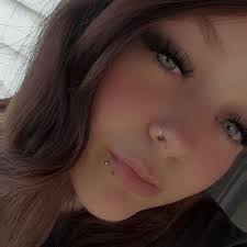 Have yall ever gave your pig atleast 1 bath? My piggie stinks from when he  used to use the litter box and poop In his crate (now he goes outside) but I