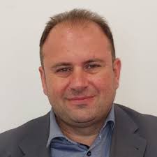 5860! Das ist nicht die Zahlenkombination meines Fahrradschlosses, sondern  die Anzahl der Stunden, die ich für die Soli Infratechnik GmbH als  Mitarbeiter zur Verfügung stand. Gestern gab es noch…