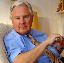 Rộ tin danh hài Jimmy Carr bị cha ruột kiện tội phỉ báng