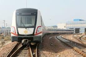 Zhengzhou is the capital of henan province and with its 9 million inhabitants it is the 2nd most populous place in the center of the country after wuhan. Zhengzhou Opens First Metro Line International Railway Journal
