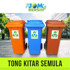 Sampah kitar semula boleh dibahagikan kepada 4 jenis iaitu kaca, plastik, kertas dan aluminium. Jom Bersih Tong Kitar Semula Merupakan Salah Satu Bahan Dalam Proses Kitar Semula Iaitu Bagi Proses Pengasingan Dengan Penggunaan Tong Kitar Semula Ini Anda Senang Untuk Mengumpulkan Bahan Bahan Yang Boleh Dikitar