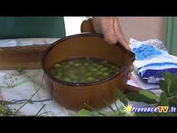 Les Olives Cassees Youtube Olives Cassees Olives Saumure