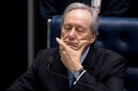 Lewandowski, revisor da ação penal sobre o suposto esquema de compra de votos de parlamentares denunciado em 2005, confirmou o fato ao chegar à sessão da segunda turma do stf. Decisao Absurda De Lewandowski Une Psdb Pmdb Dem E Pps Jovem Pan