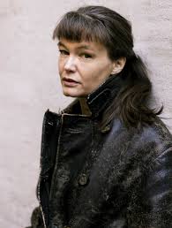 Och då måste ju detta 'rätta' existera. Nina Bjork Vansterpartiet Malmo