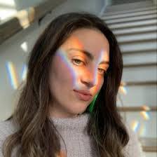 Mary Arvin's Instagram, Twitter & Facebook