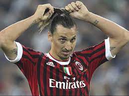 Zlatan ibrahimovic is a swedish footballer who plays for manchester united. Milan Prasident Silvio Berlusconi Fordert Zlatan Ibrahimovic Sollte Sich Die Haare Abschneiden Goal Com