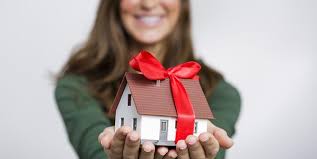 Die jeweilige höhe wird im paragrafen 17 geregelt und ist hier ersichtlich: Hohe Freibetrage Keine Erbschaftssteuer Warum Sie Ihr Erbe Verschenken Sollten Kolnische Rundschau