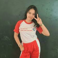 Pin Di Sekolah