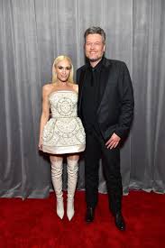Lana Del Rey S 2020 Grammys Dress Was A Last Minute Mall Purchase Grammy Dresses Gwen Stefani And Blake Vogue Dress