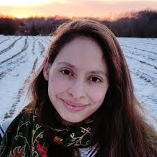 Deborah Navarro's Instagram, Twitter & Facebook