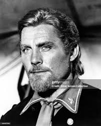 English actor Robert Shaw as General George Armstrong Custer in... News  Photo