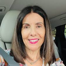 Linda Nussbaum's Instagram, Twitter & Facebook