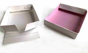 Do you always have a pile of used holiday cards when january first rolls around? How To Make A Box Out Of A Card