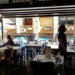 Livrarea bucatelor din restaurant kalamaki greek taverna in chişinău. Restocracy